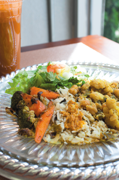 Mother Earth servies fresh-made juices, herbal and vitamin infusions and healthy takes on classic Trinidadian dishes.