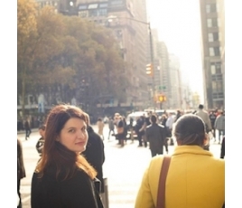 Siobhan Wallace is co-author of New York a la Cart (Running Press).